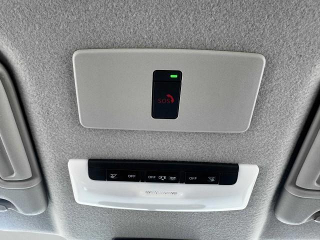 Photo of 2024 Aspen White Nissan Kicks