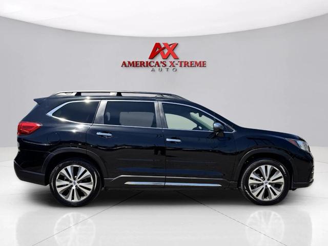 Photo of 2019 Crystal Black Silica Subaru Ascent