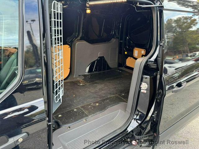 Photo of 2022 Agate Black Metallic Ford Transit Connect