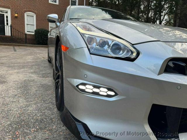 Photo of 2024 Super Silver QuadCoat Nissan GT-R