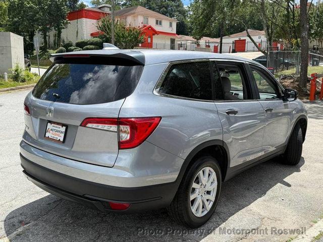 Photo of 2020 Lunar Silver Metallic Honda Pilot