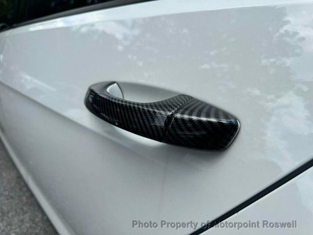 Photo of 2018 Pure White Volkswagen Golf GTI