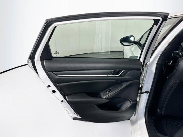 Photo of 2019 Platinum White Pearl Honda Accord