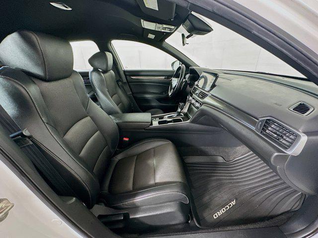 Photo of 2019 Platinum White Pearl Honda Accord