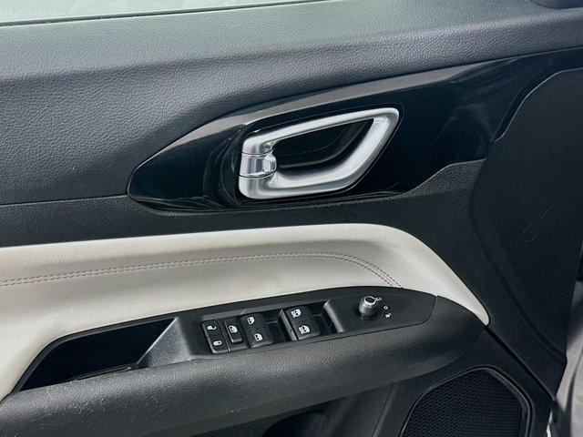 Photo of 2022 Billet Silver Metallic Clearcoat Jeep Compass