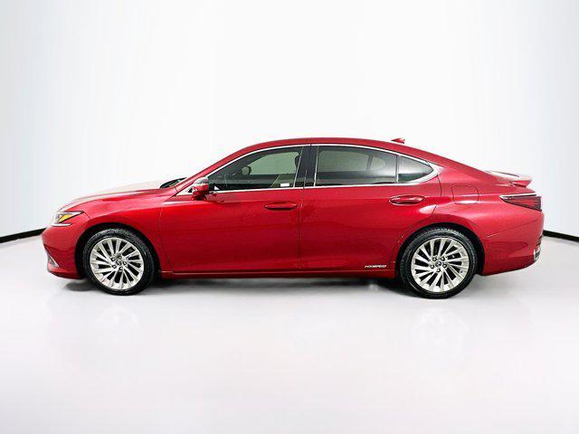 Photo of 2021 Matador Red Mica Lexus ES 300h