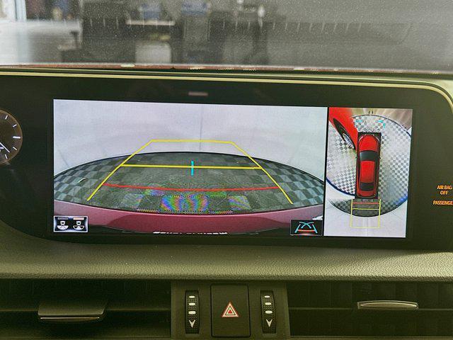 Photo of 2021 Matador Red Mica Lexus ES 300h