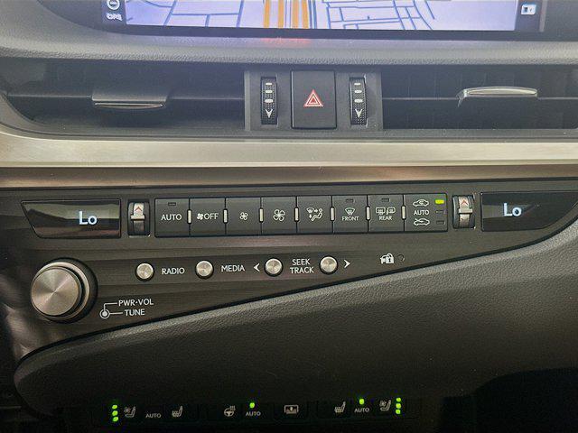 Photo of 2021 Matador Red Mica Lexus ES 300h