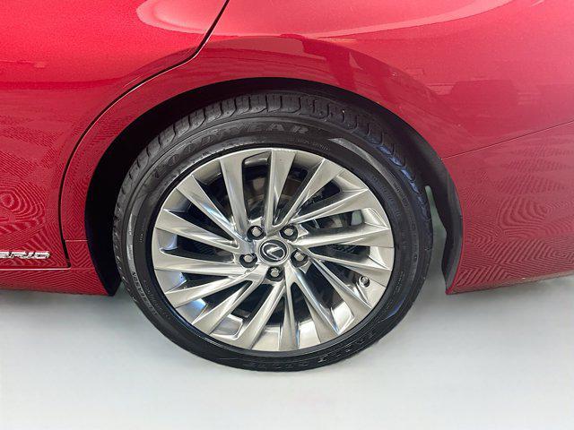 Photo of 2021 Matador Red Mica Lexus ES 300h