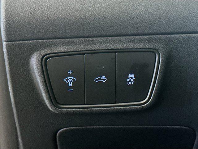 Photo of 2023 Phantom Black Hyundai SANTA CRUZ