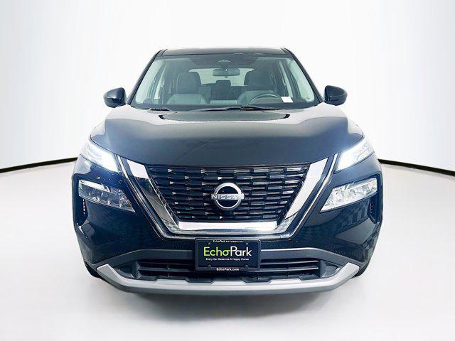 Photo of 2023 Super Black Nissan Rogue