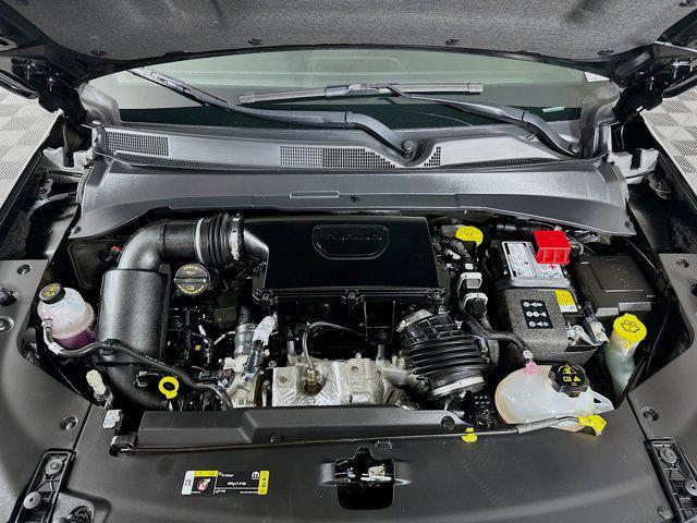 Photo of 2023 Diamond Black Crystal Pearlcoat Jeep Compass
