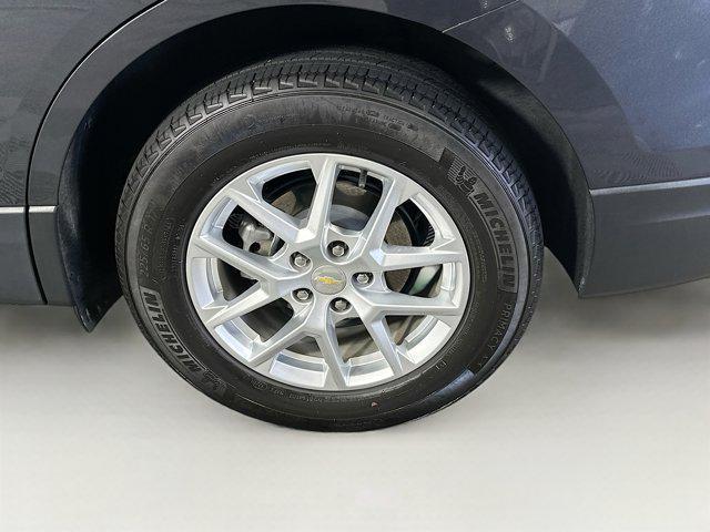 Photo of 2022 Iron Gray Metallic Chevrolet Equinox