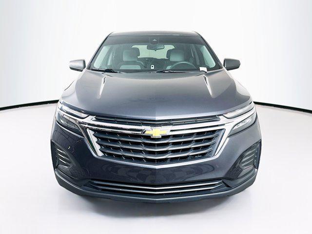Photo of 2022 Iron Gray Metallic Chevrolet Equinox