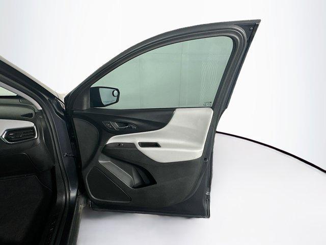 Photo of 2022 Iron Gray Metallic Chevrolet Equinox