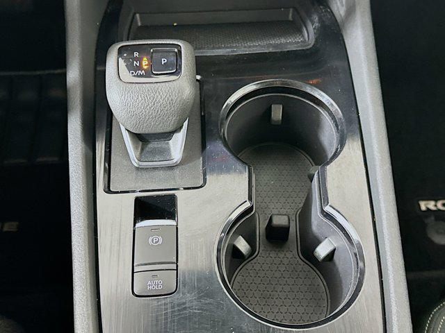 Photo of 2024 Gun Metallic Nissan Rogue