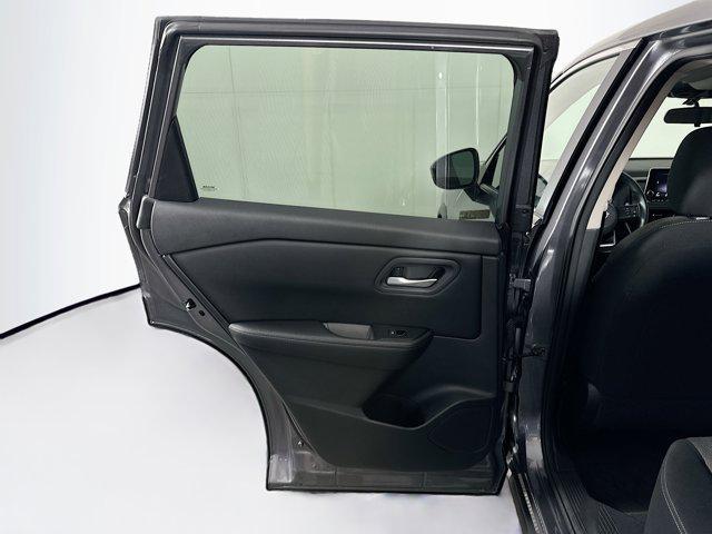 Photo of 2024 Gun Metallic Nissan Rogue