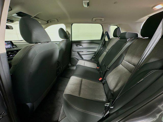 Photo of 2024 Gun Metallic Nissan Rogue