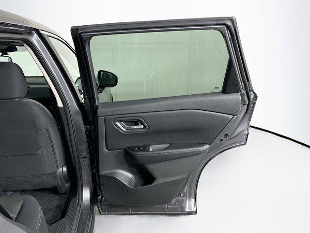 Photo of 2024 Gun Metallic Nissan Rogue