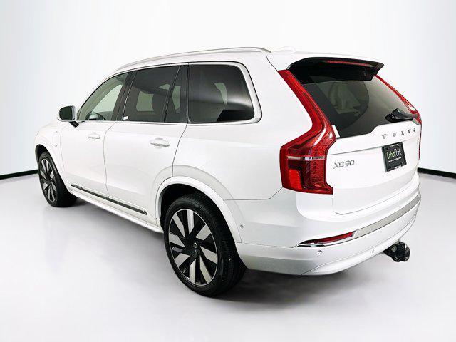 Photo of 2023 Crystal White Metallic Volvo XC90 Recharge Plug-In Hybrid