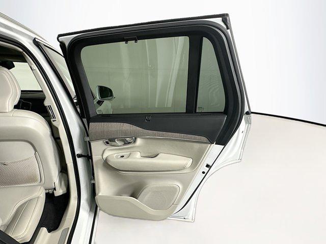 Photo of 2023 Crystal White Metallic Volvo XC90 Recharge Plug-In Hybrid
