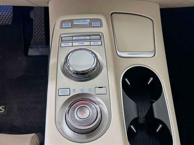 Photo of 2024 Mauna Red Genesis GV70