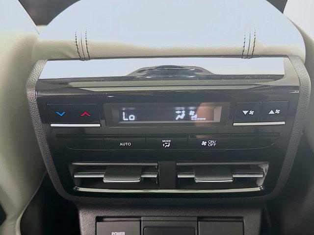 Photo of 2023 Fathom Blue Pearl Acura MDX