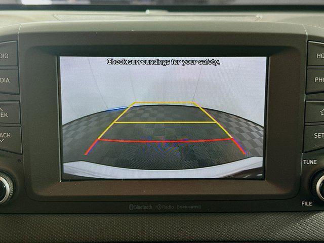 Photo of 2021 Lunar White Hyundai KONA