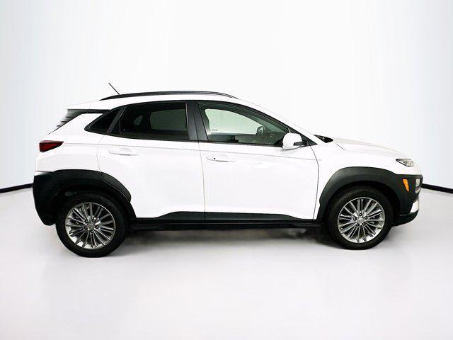 Photo of 2021 Lunar White Hyundai KONA
