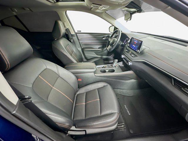 Photo of 2021 Deep Blue Pearl Nissan Altima