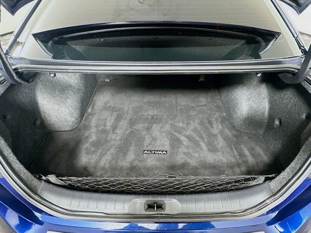 Photo of 2021 Deep Blue Pearl Nissan Altima