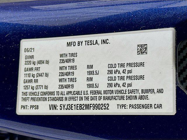 Photo of 2021 Deep Blue Metallic Tesla Model 3