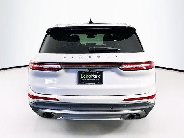 Photo of 2022 Ceramic Pearl Metallic Tri-Coat Lincoln Corsair