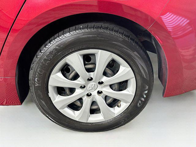 Photo of 2022 Ruby Flare Pearl Toyota Corolla