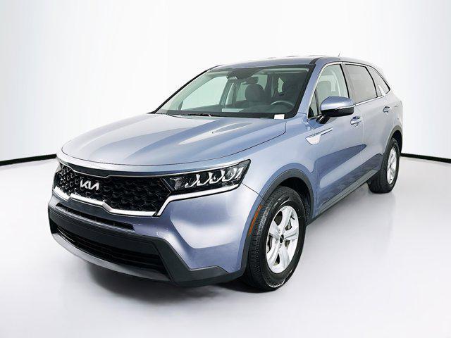 Photo of 2023 Everlasting Silver Kia Sorento