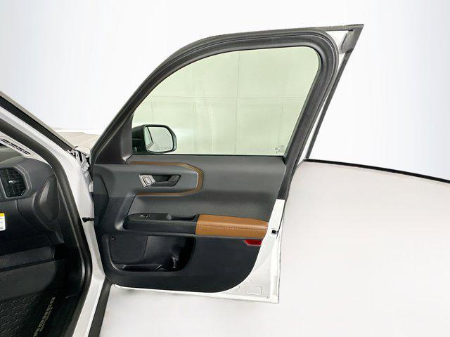 Photo of 2023 Oxford White Ford Bronco Sport