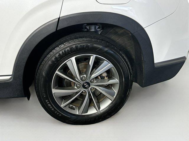 Photo of 2019 Quartz White Hyundai SANTA FE