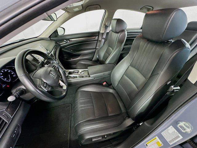 Photo of 2022 Crystal Black Pearl Honda Accord