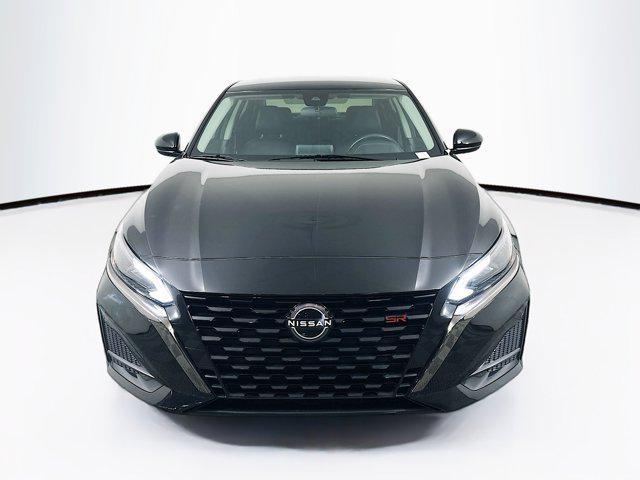 Photo of 2023 Super Black Nissan Altima