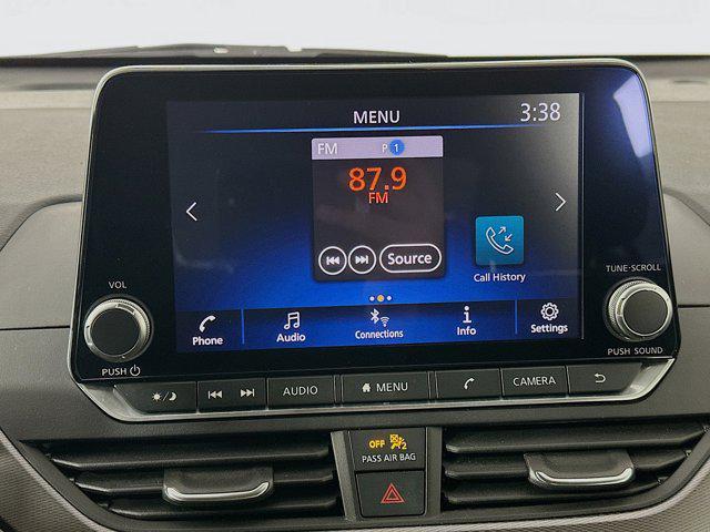 Photo of 2023 Super Black Nissan Altima