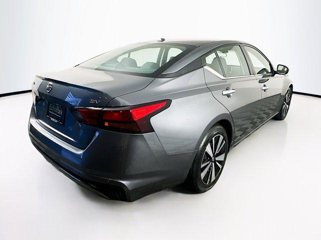 Photo of 2022 Gun Metallic Nissan Altima