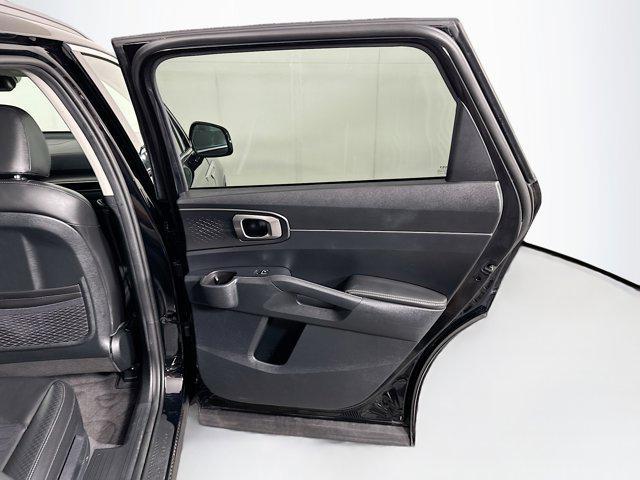 Photo of 2024 Ebony Black Kia Sorento