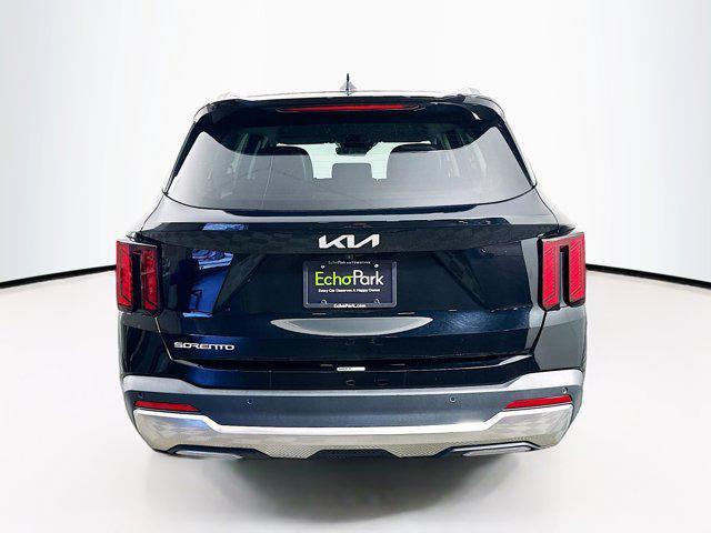 Photo of 2024 Ebony Black Kia Sorento