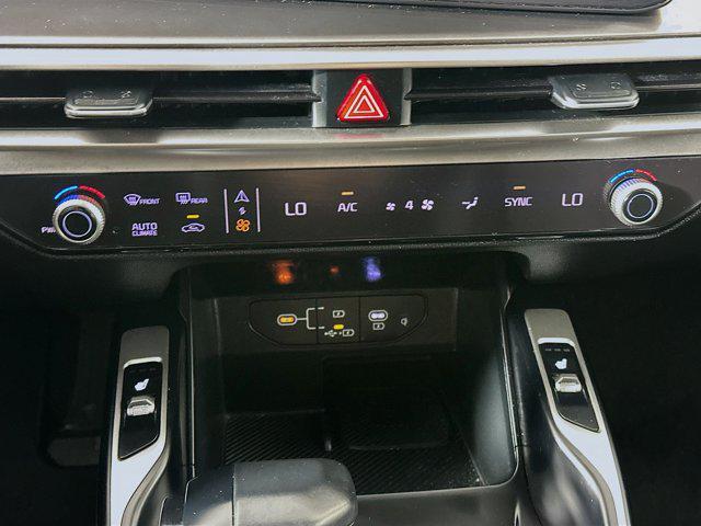 Photo of 2024 Ebony Black Kia Sorento