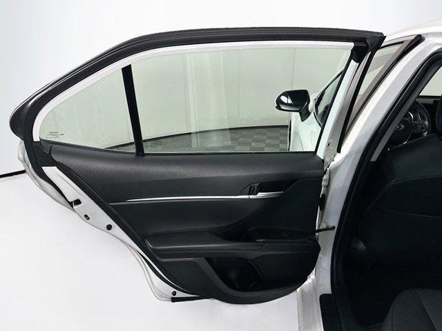 Photo of 2024 Ice Cap Toyota Camry