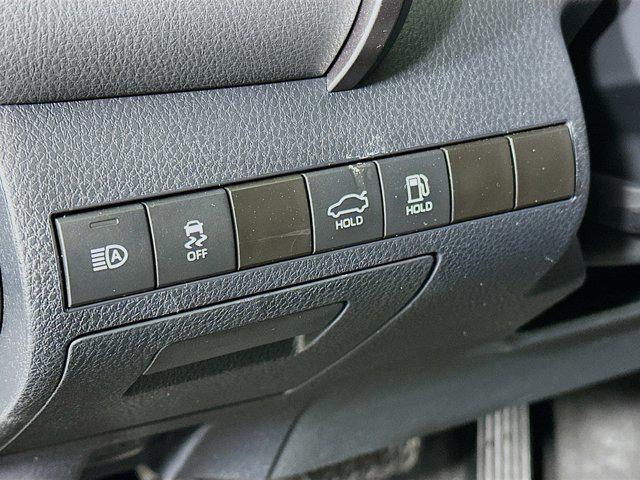 Photo of 2024 Ice Cap Toyota Camry