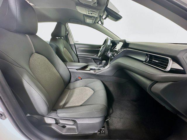 Photo of 2024 Ice Cap Toyota Camry
