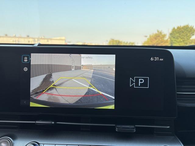 Photo of 2024 Neoteric Yellow Hyundai KONA
