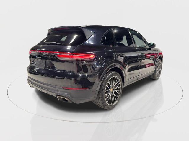 Photo of 2019 Black Porsche Cayenne