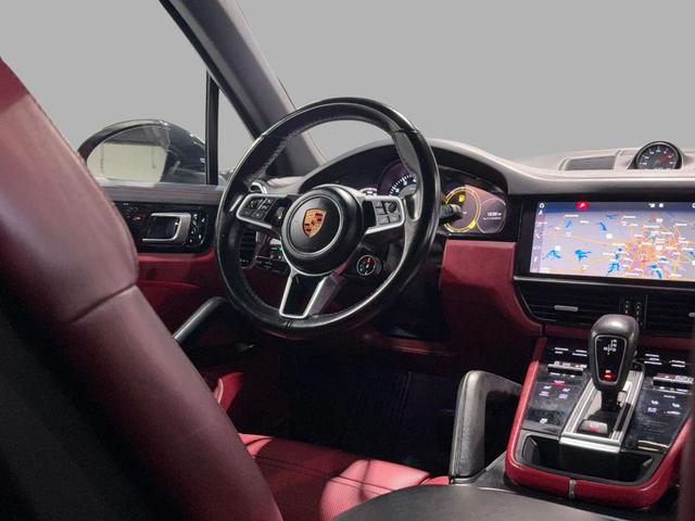 Photo of 2019 Black Porsche Cayenne